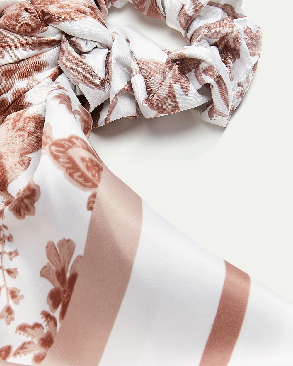 Chouchou foulard fleuri monochrome