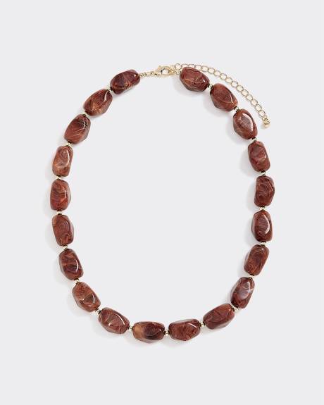 Collier court avec billes en acrylique