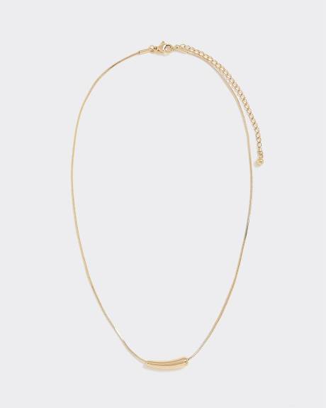 Collier court en acier inoxydable à pendentif en tube