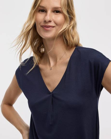 Tunique à manches très courtes et col V