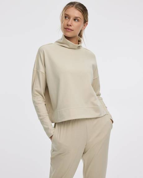Long-Sleeve Mock-Neck Pullover - Hyba