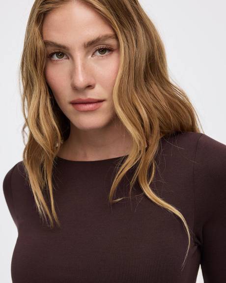 Haut à manches longues et col bateau