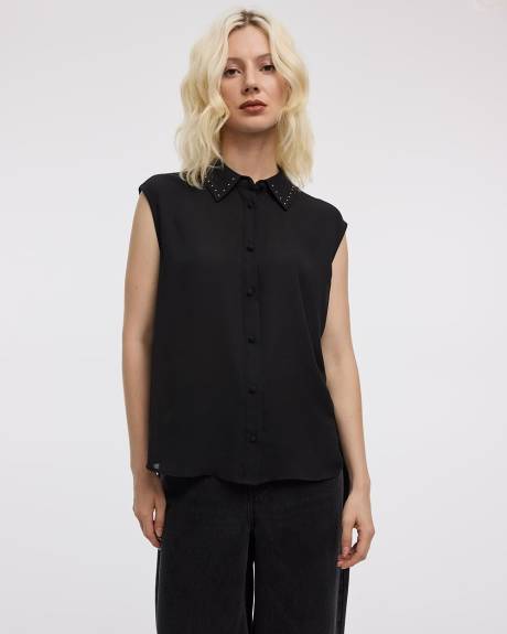 Chemise à manches très courtes avec col clouté