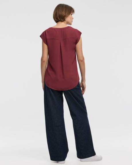 Blouse &agrave; manches tr&egrave;s courtes et col fendu - R Essentials