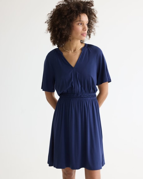 Short-Raglan-Sleeve Split-Neck Dress