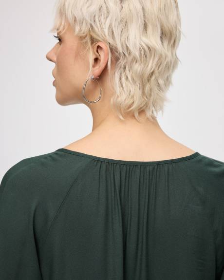 Blouse à manches 3/4 et col fendu