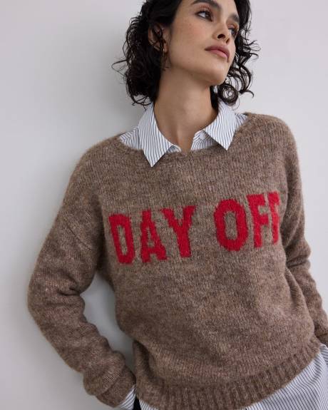 Pull ample &agrave; col bateau et manches longues