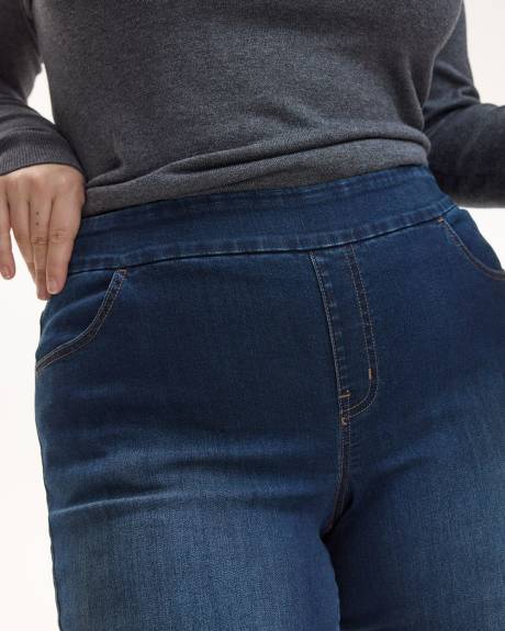 Straight-Leg Mid-Rise Jean - The Comfort - Tall