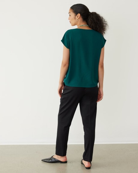 Extended-Sleeve Blouse with Knot at Hem