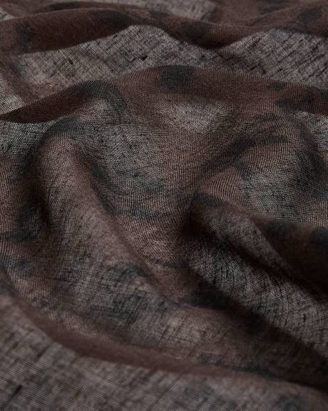 Foulard léger à motif floral à deux tons