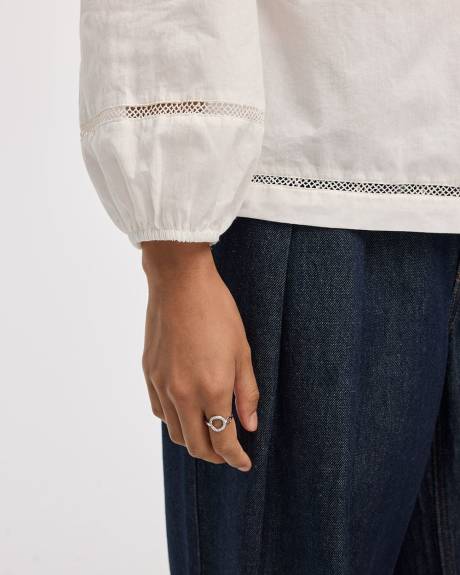 Blouse avec détails brodés