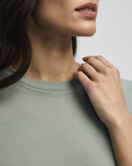 Boyfriend Crew Neck T-Shirt - R Essentials