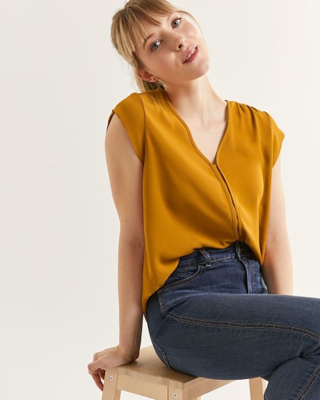 Short Sleeve V-Neck Blouse with Piping