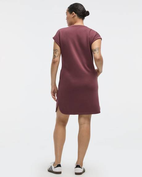 Robe à manches très courtes et col rond avec poches - Hyba