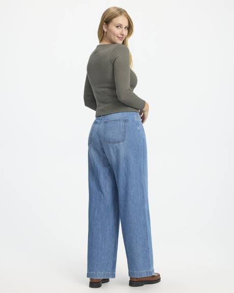 Haut c&ocirc;tel&eacute; &agrave; manches longues et col bateau