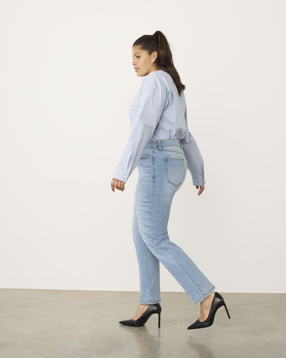 Super High-Rise Light Wash Ankle Jean with Straight Leg - Tall