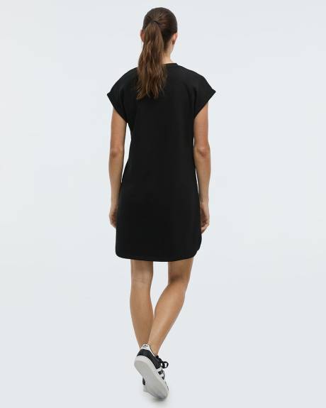Extended-Sleeve Crew-Neck Dress with Pockets - Hyba