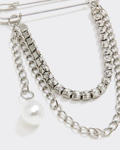 Broche avec pendentifs divers