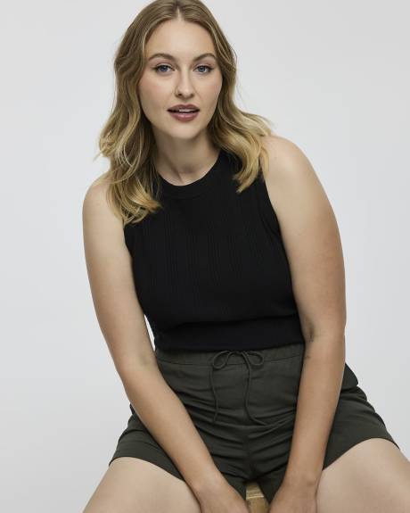 Camisole ajust&eacute;e et c&ocirc;tel&eacute;e &agrave; col rond