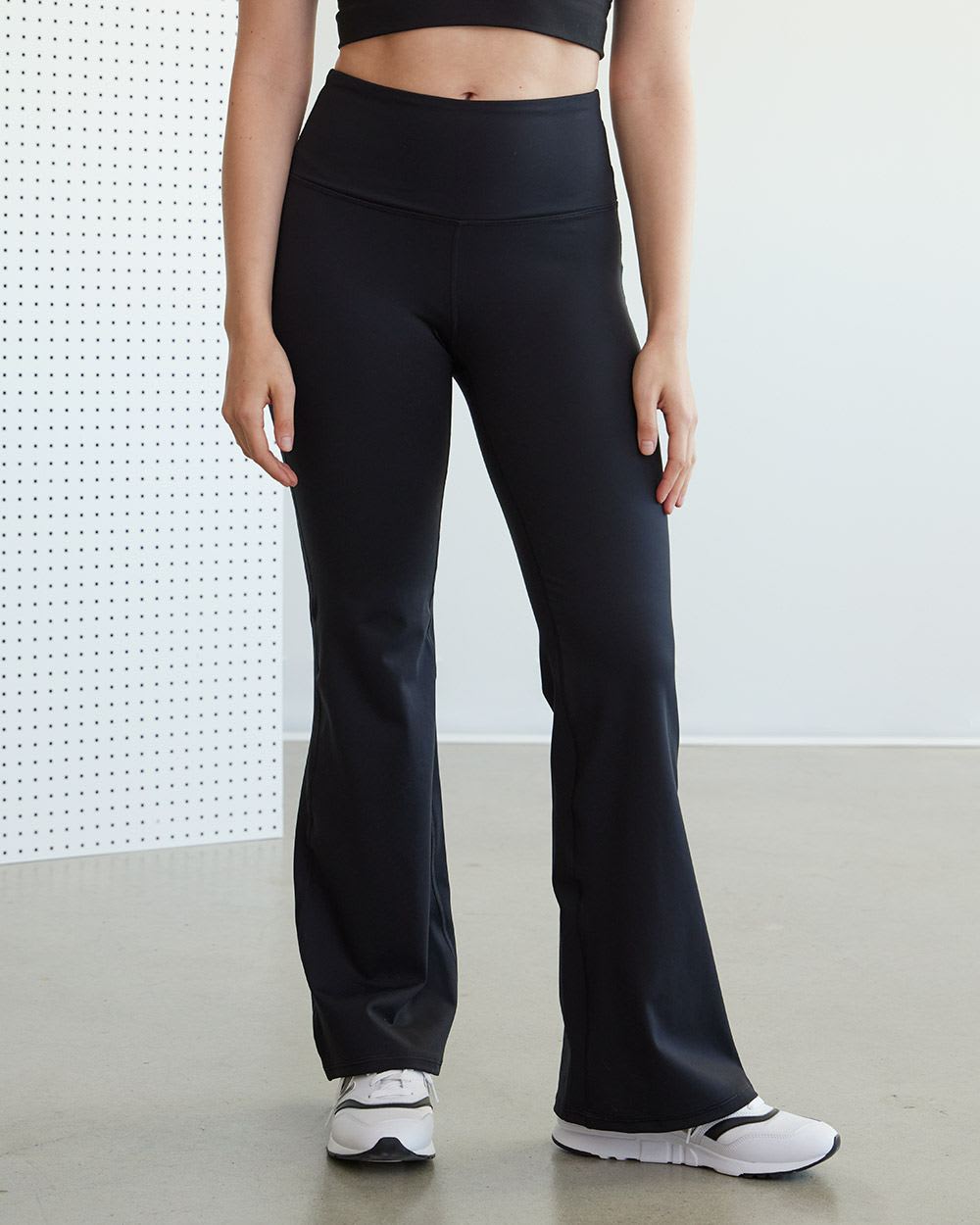 Reitmans, Pants & Jumpsuits, Reitmanshybahigh Waist Capri Leggings Black  Size Medium