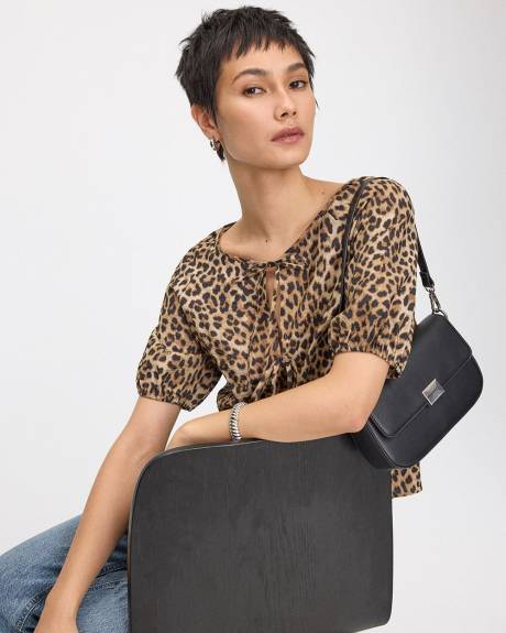 Short-Volume-Sleeve Open-Neck Blouse