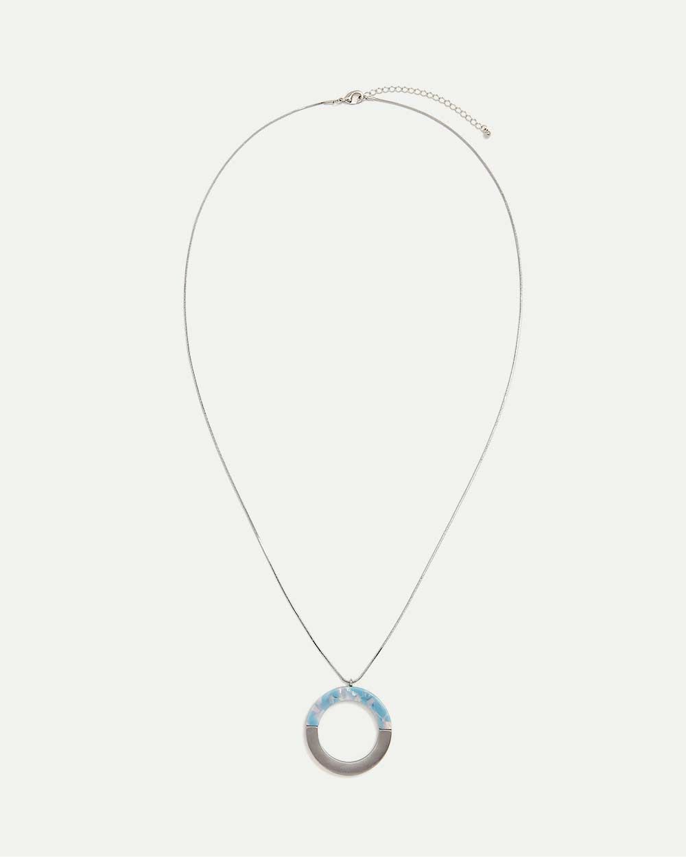 Long collier pendentif à anneau