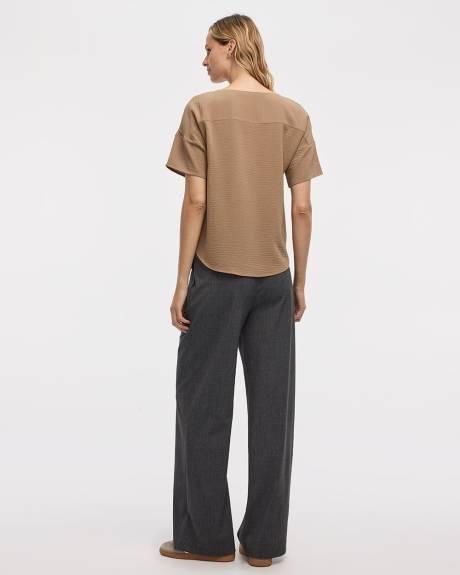 Blouse t-shirt à col rond et manches courtes