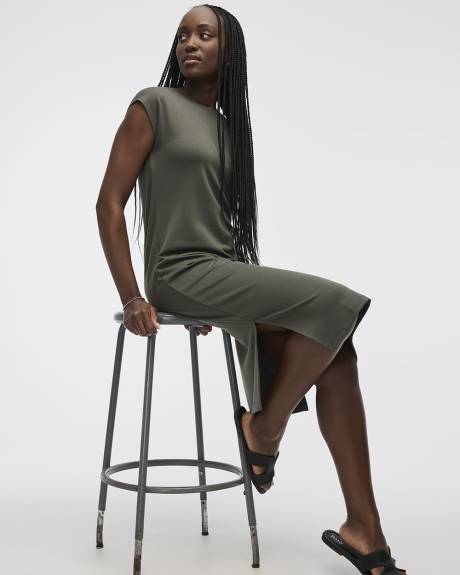 Extended-Sleeve Crew-Neck Midi Dress