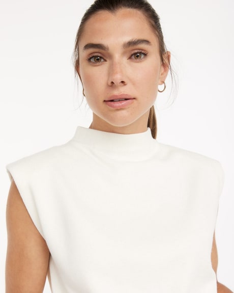 Extended Sleeves Knitted Top with Shoulder Pads