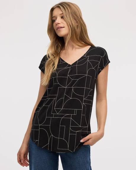 Extended-Sleeve V-Neck Tunic