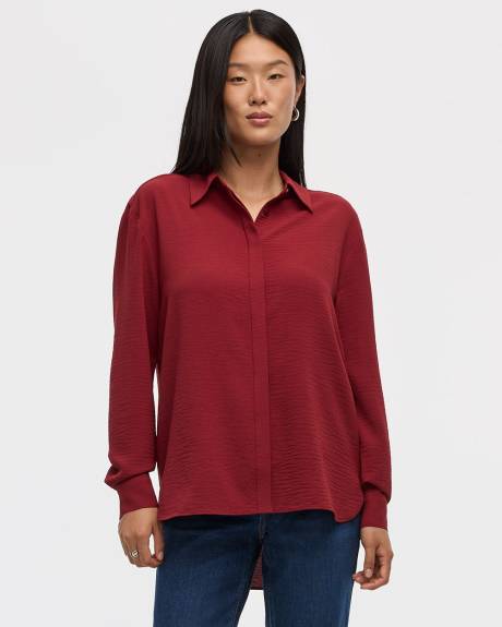 Long-Sleeve Buttoned-Down Blouse