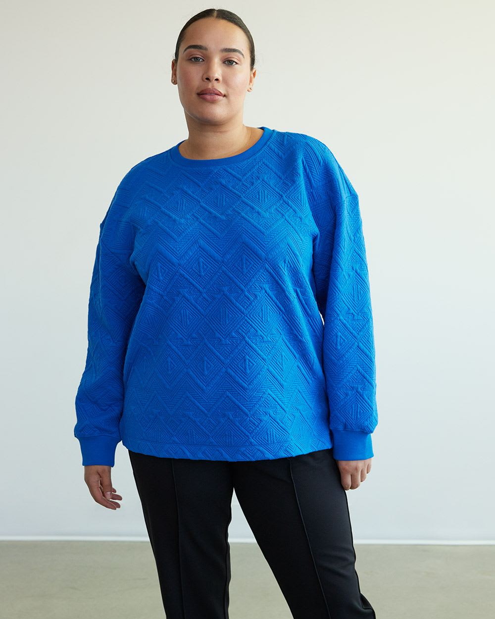 Long-Sleeve Quilted Knit Sweatshirt with Crew Neckline