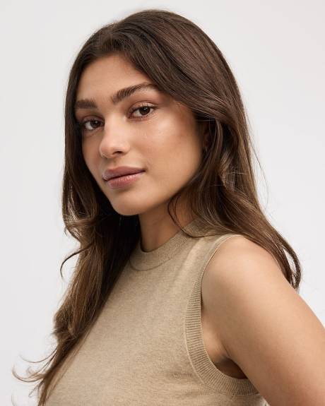 Sleeveless Crew-Neck Top