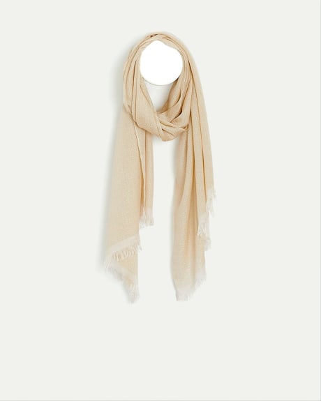 Solid Scarf with Metallic Effect
