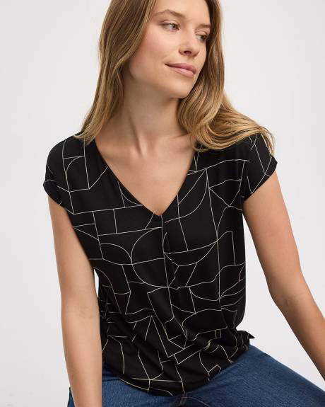 Extended-Sleeve V-Neck Tunic