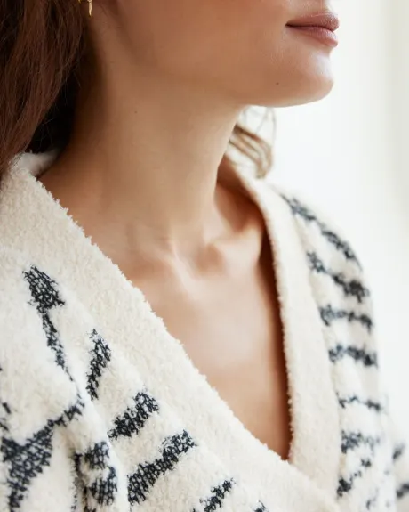 Long-Sleeve V-Neck Buttoned-Down Cardigan
