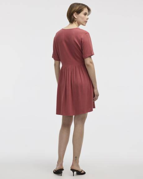 Short-Sleeve V-Neck Buttoned-Down Dress