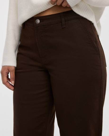 Wide-Leg Mid-Rise Jean