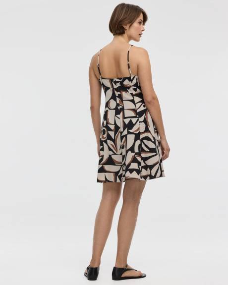 Robe courte à boutonner sans manches