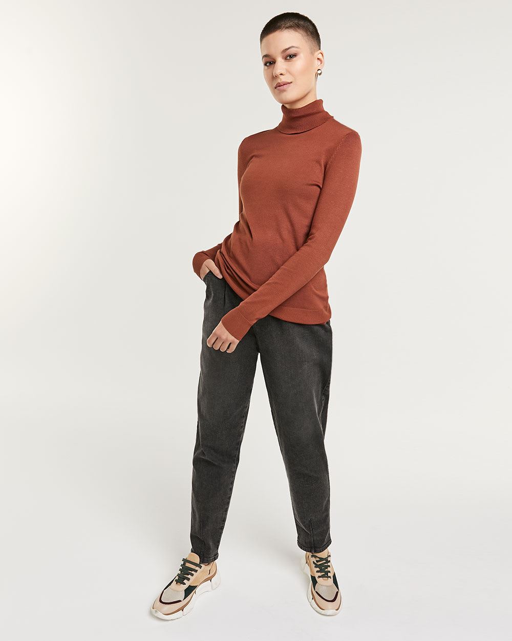 Long Sleeve Knit Turtleneck Pullover R Essentials