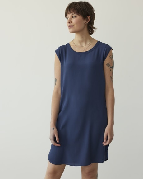 Extended-Sleeve Shift Dress with Lace-Up Detail at Back