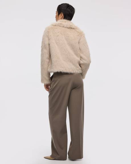 Manteau en fourrure synthétique