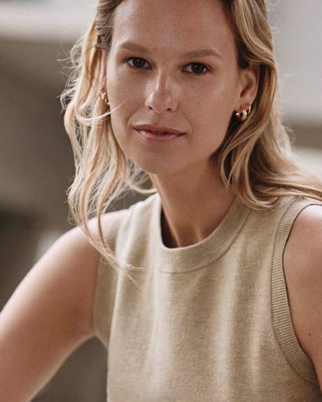 Sleeveless Crew-Neck Top