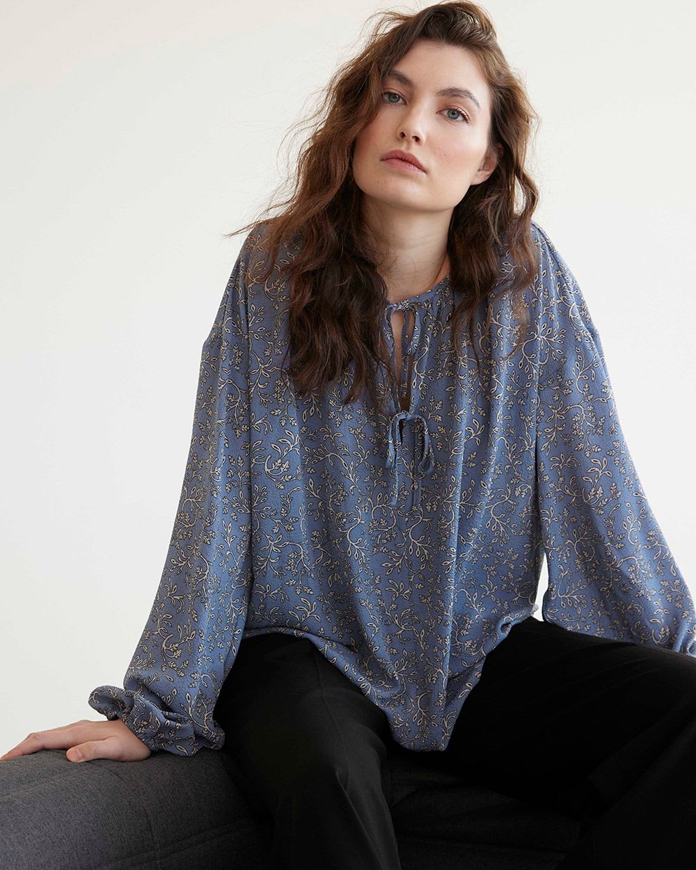 Loose Long-Sleeve Blouse with Crew Neckline
