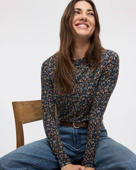 Long-Sleeve Crew-Neck Tee - R Essentials