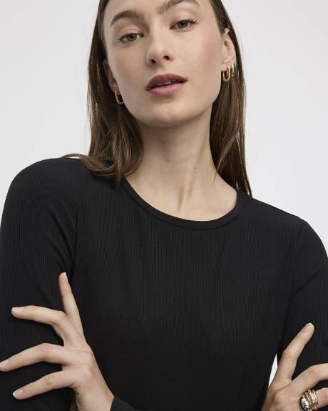 T-shirt côtelé à col rond à manches longues - R Essentials