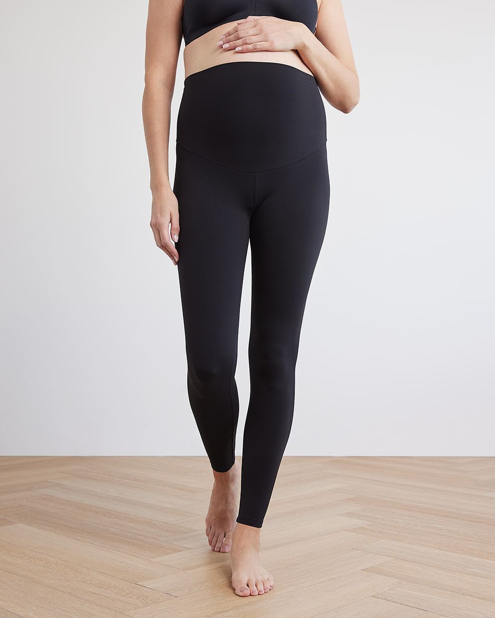 Stretchy Maternity Lounge Workout Capri Prenatal Yoga Pants – Glamix  Maternity
