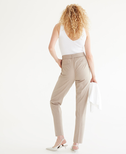 Tapered pants for women